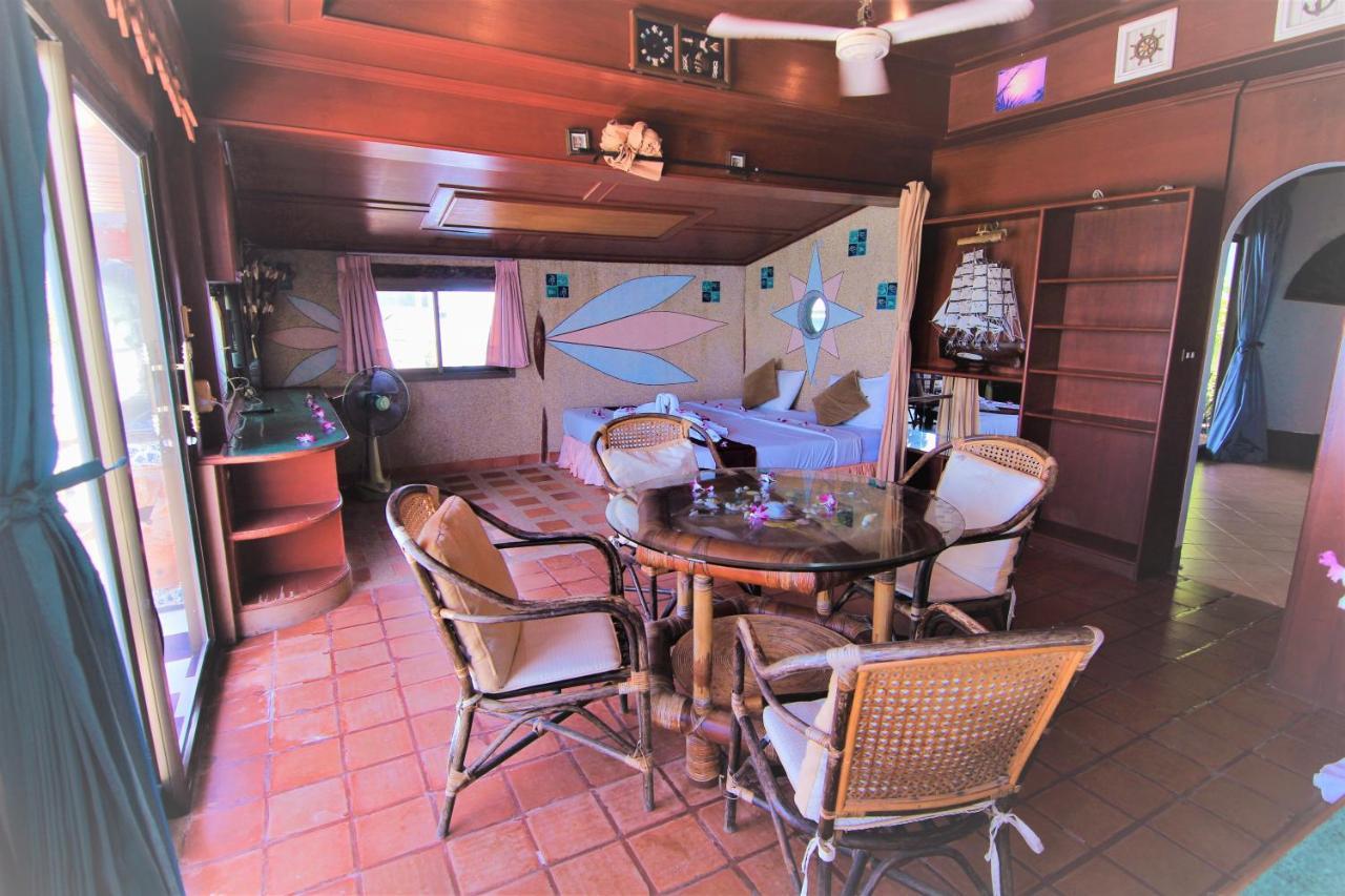 Bangrak Pier Samui Resort Экстерьер фото