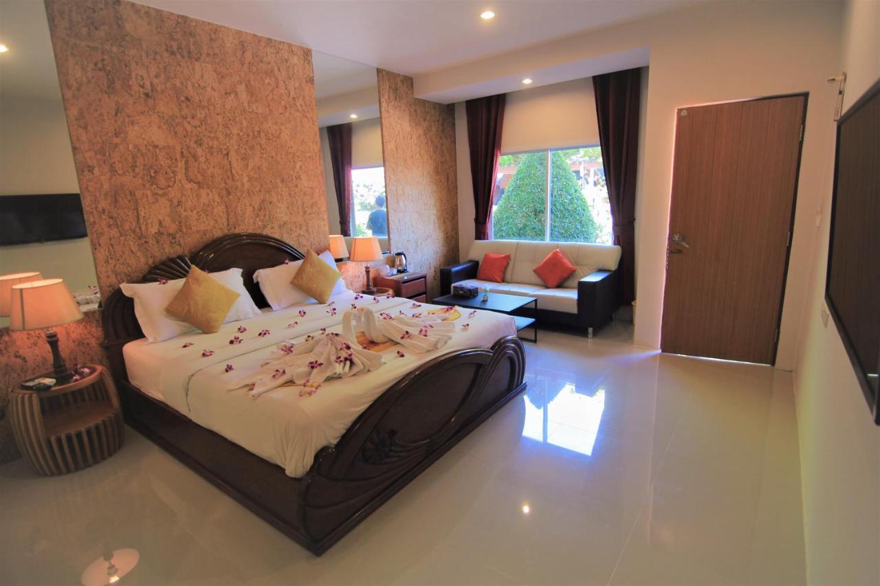 Bangrak Pier Samui Resort Экстерьер фото