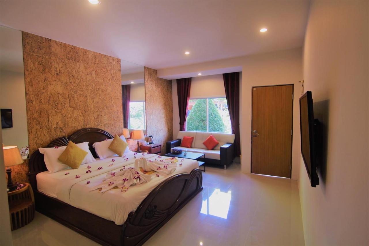 Bangrak Pier Samui Resort Экстерьер фото