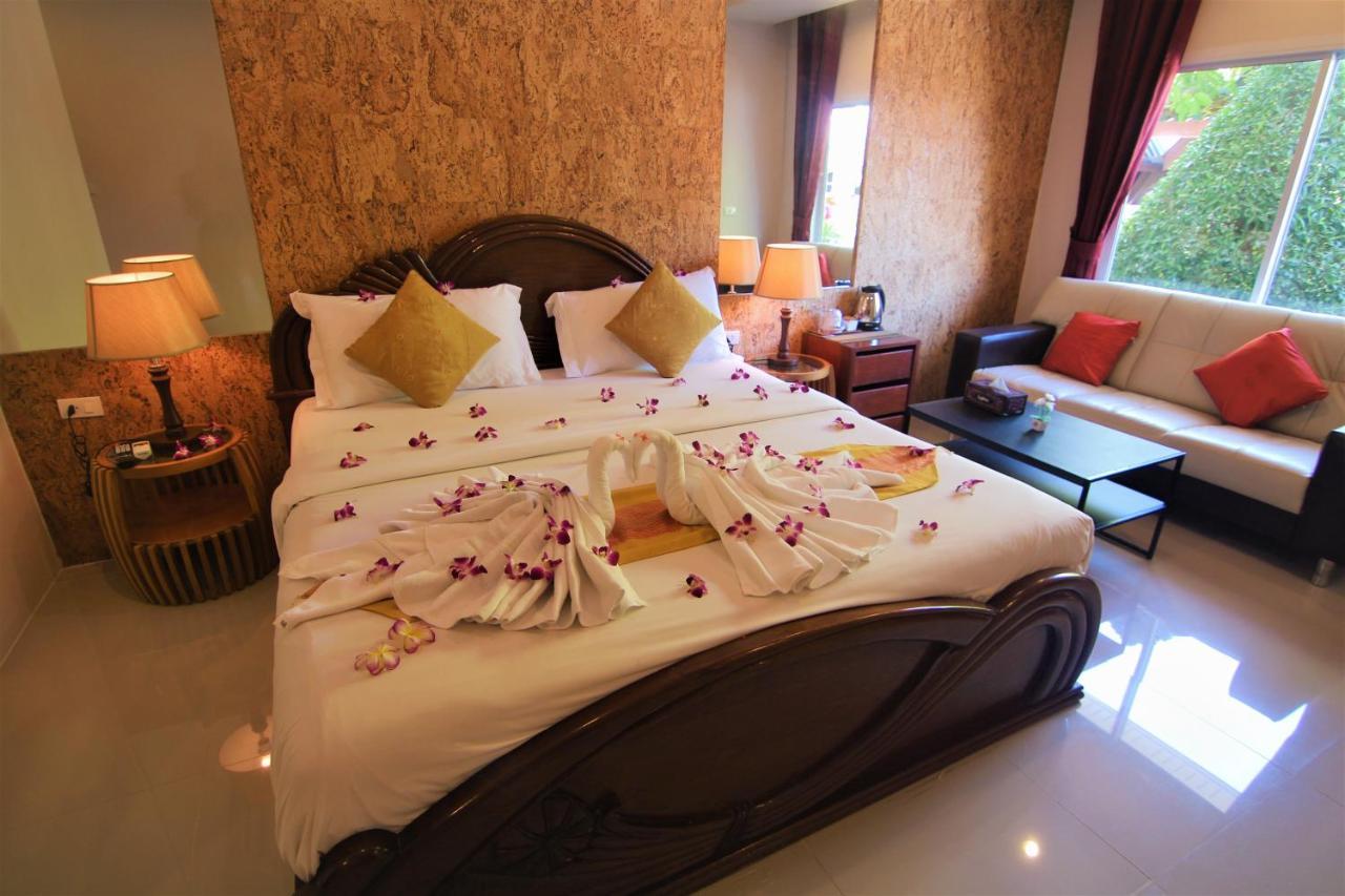 Bangrak Pier Samui Resort Экстерьер фото