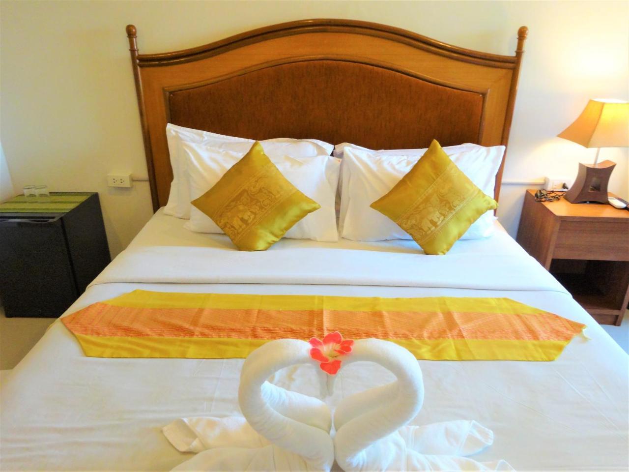 Bangrak Pier Samui Resort Экстерьер фото