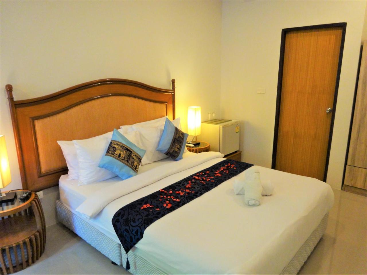 Bangrak Pier Samui Resort Экстерьер фото
