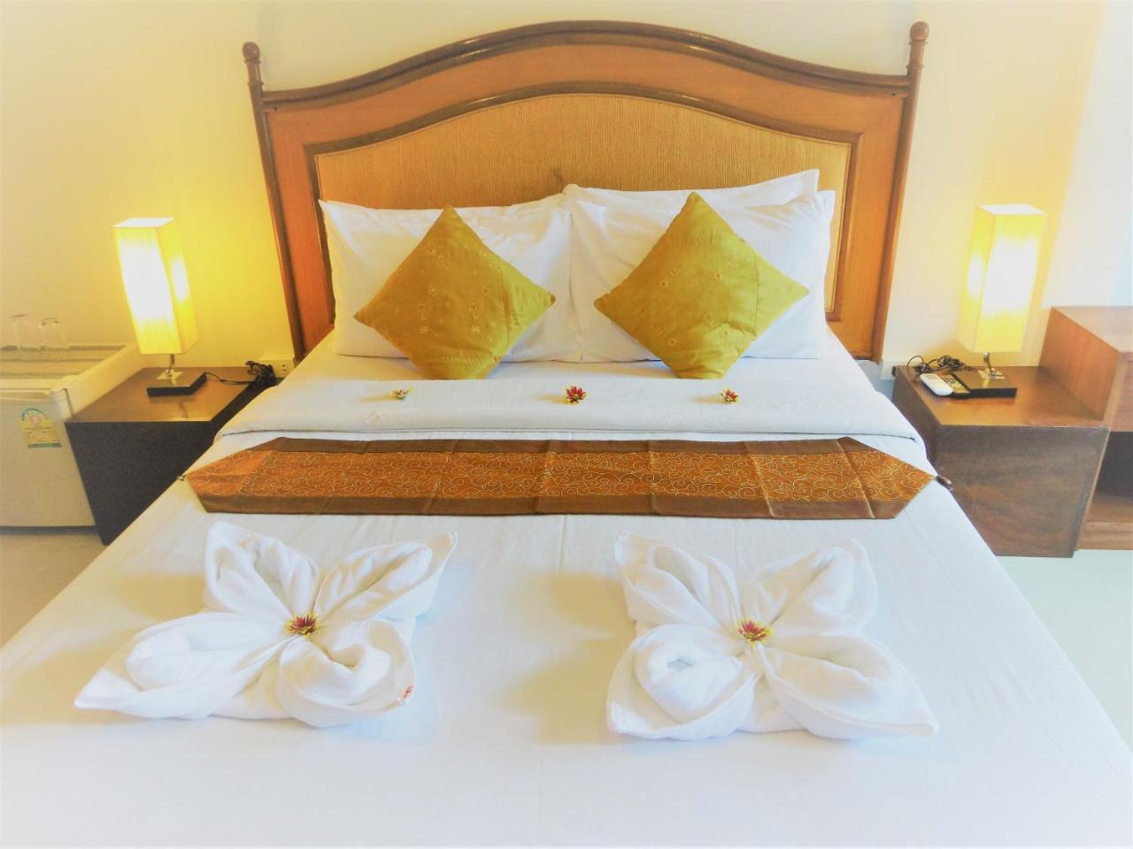 Bangrak Pier Samui Resort Экстерьер фото