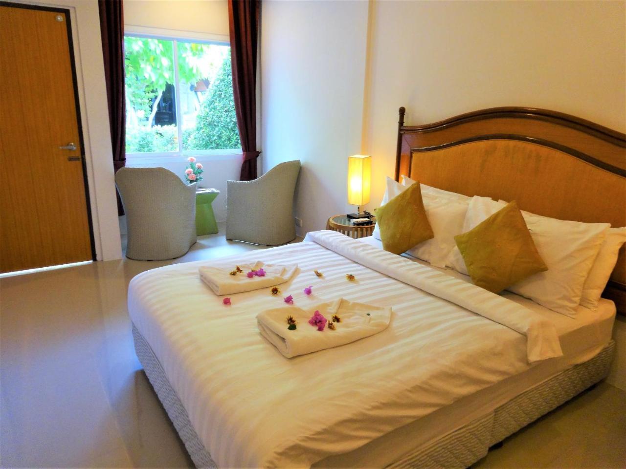 Bangrak Pier Samui Resort Экстерьер фото