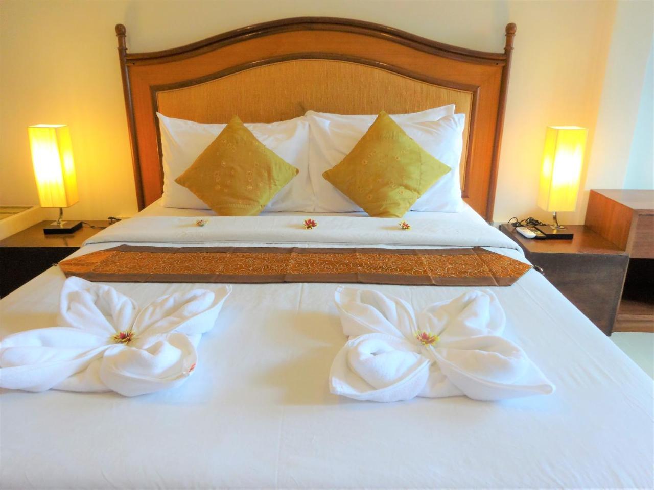Bangrak Pier Samui Resort Экстерьер фото