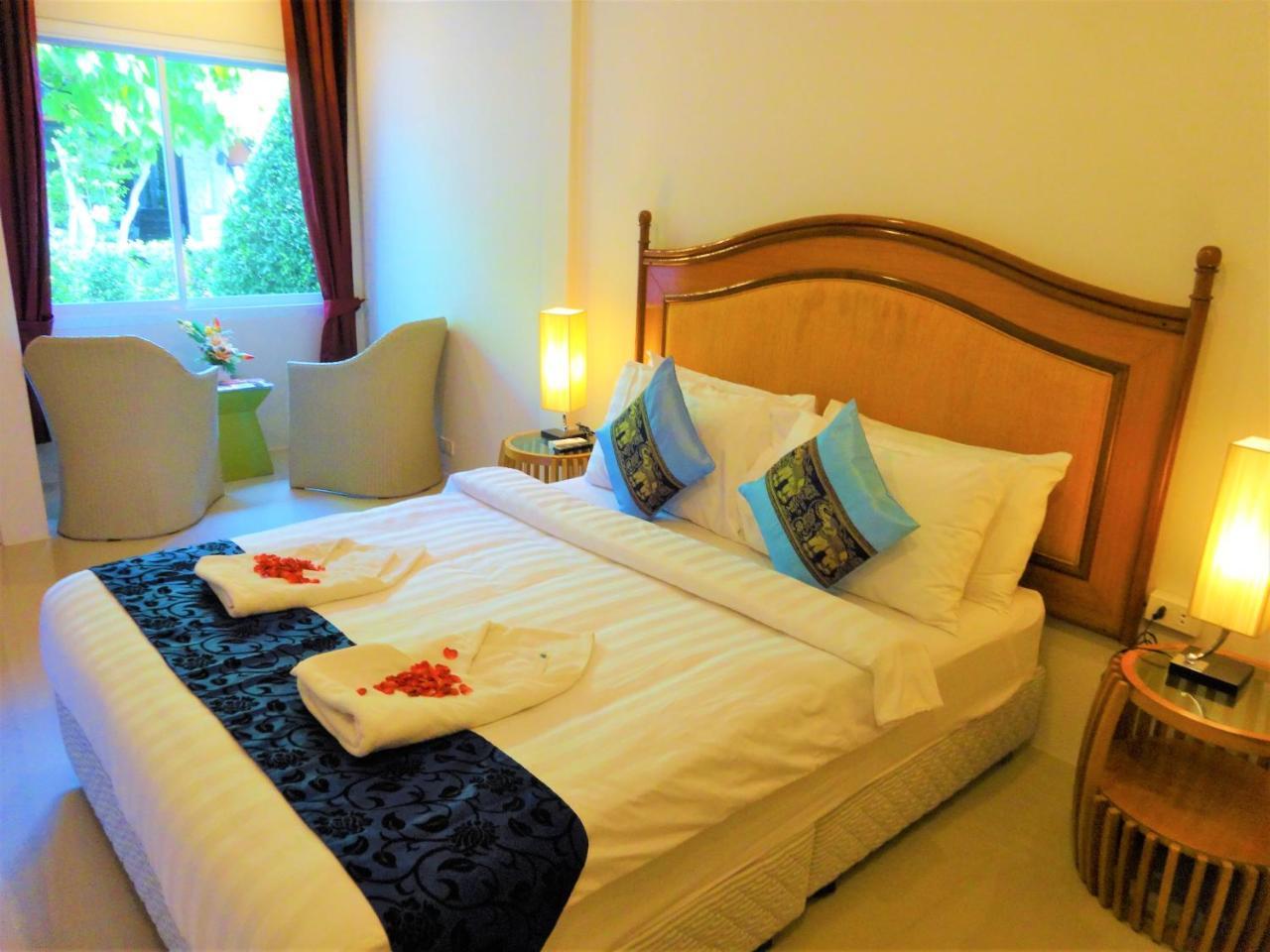 Bangrak Pier Samui Resort Экстерьер фото