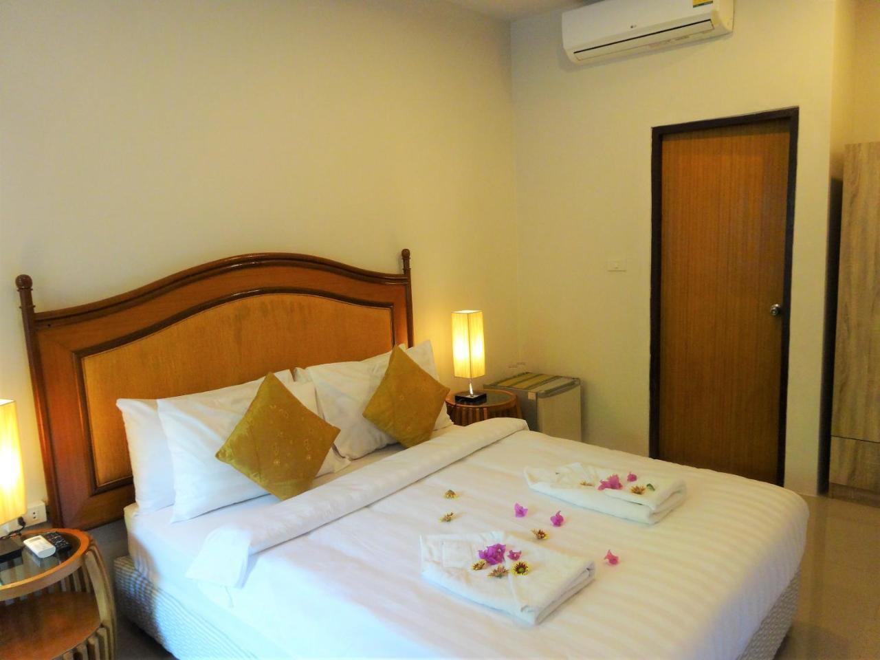 Bangrak Pier Samui Resort Экстерьер фото