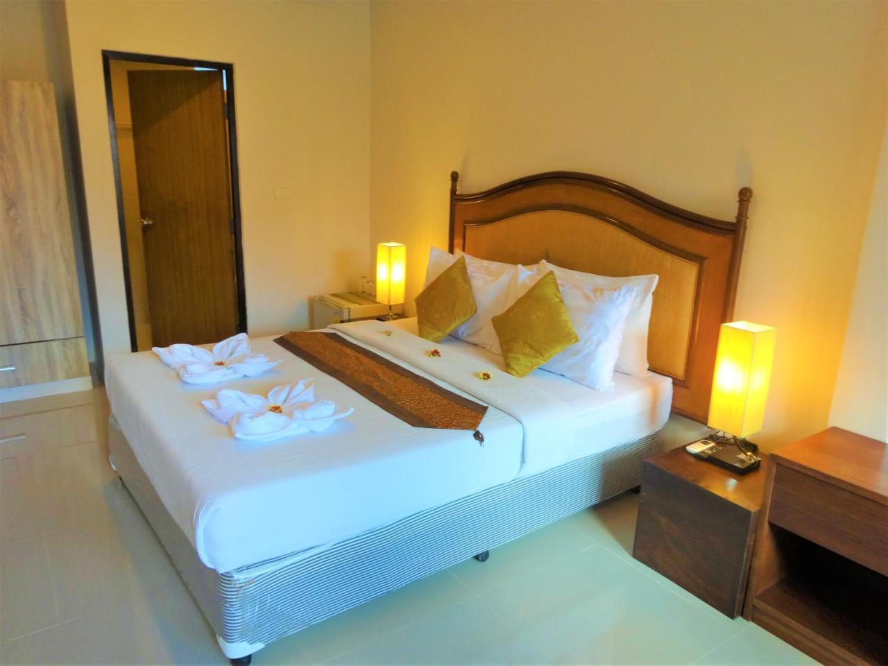 Bangrak Pier Samui Resort Экстерьер фото
